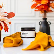Load image into Gallery viewer, Pumpkin Spice Buttercream Candle
