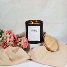 Load image into Gallery viewer, Lovestruck Candle
